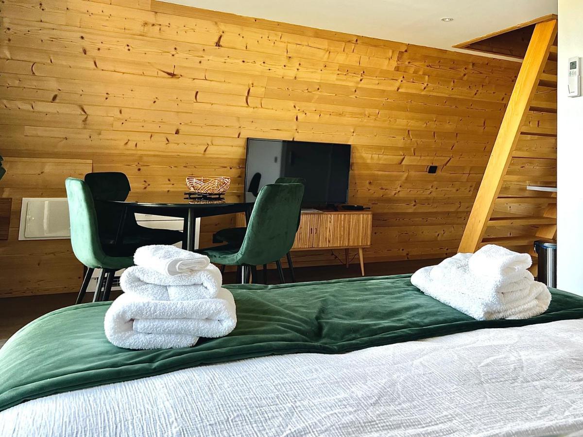 Bed and Breakfast Demeure De La Garenne Montmirail  Экстерьер фото