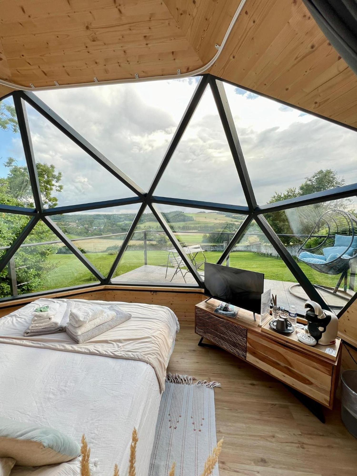 Bed and Breakfast Demeure De La Garenne Montmirail  Экстерьер фото